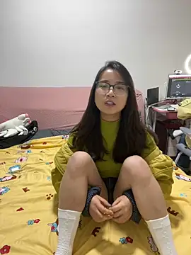 Snapshot of Hmm_0303 chatting on November 21, 2025, 3:00 pm Hmm 0303 online show from November 21, 2025, 3:00 pm