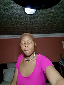 Prettyflowea online show from November 6, 2025, 10:08 am