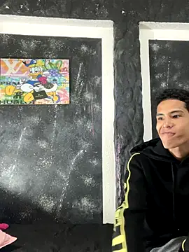 teencutee online show from November 27, 2025, 6:52 pm