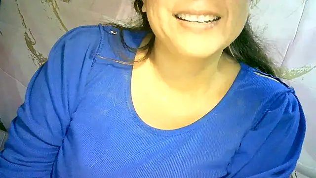 Zulreyna online show from July 16, 2026, 5:04 am