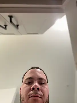 Snapshot of mixedswanger chatting on February 15, 2026, 9:19 am mixedswanger online show from February 15, 2026, 9:19 am