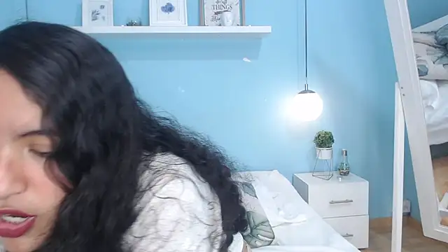 Wexler Kim online show from November 25, 2025, 3:40 am