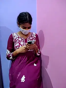 Student12th online show from November 8, 2025, 4:43 pm