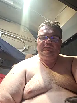 Snapshot of Grase44 chatting on November 9, 2025, 1:04 pm Grase44 online show from November 9, 2025, 1:04 pm