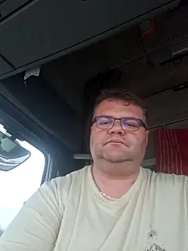 Snapshot of Grase44 chatting on November 26, 2025, 3:34 pm Grase44 online show from November 26, 2025, 3:34 pm