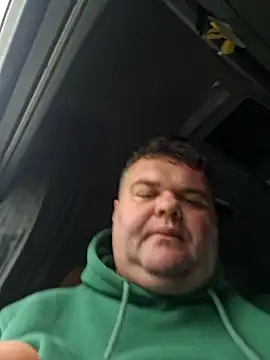 Snapshot of Grase44 chatting on November 24, 2025, 11:32 am Grase44 online show from November 24, 2025, 11:32 am