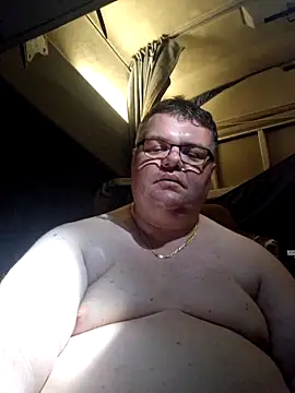 Snapshot of Grase44 chatting on November 10, 2025, 5:51 pm Grase44 online show from November 10, 2025, 5:51 pm