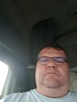 Snapshot of Grase44 chatting on November 15, 2025, 7:23 am Grase44 online show from November 15, 2025, 7:23 am