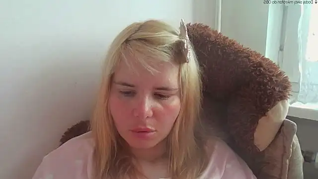 HornyElena online show from June 3, 2026, 3:17 pm