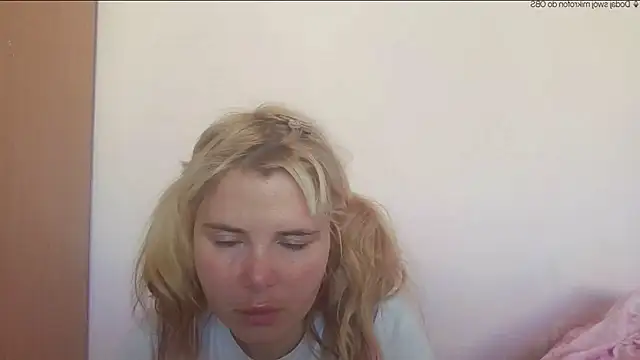 HornyElena online show from May 29, 2026, 3:18 pm