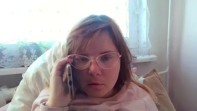 Snapshot of HornyElena chatting on November 27, 2025, 10:48 am HornyElena online show from November 27, 2025, 10:48 am