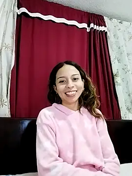 LuluuBerry online show from November 13, 2025, 1:42 am