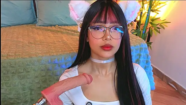  ViolletteNoir  online show from February 22, 2026, 8:43 pm