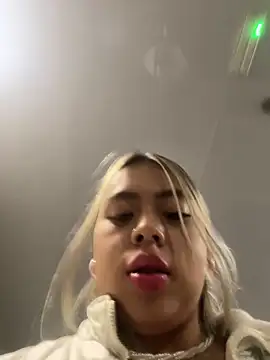 AriannaFox  online show from November 29, 2025, 1:22 pm