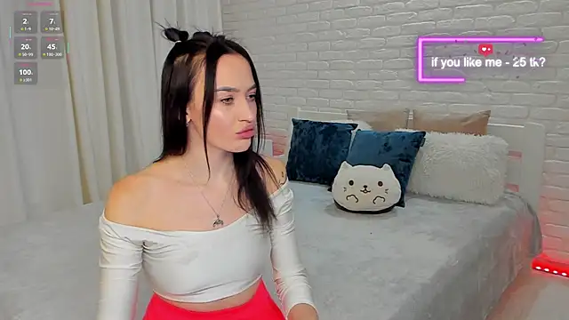 Megan Cuddly online show from November 11, 2025, 9:09 pm