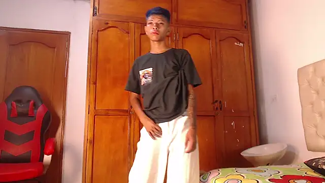 Tessachains 2  online show from February 15, 2026, 2:34 am