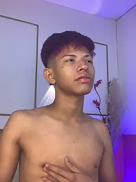 Tessachains 2  online show from November 12, 2025, 2:15 am