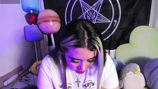 Lilith Zenith  online show from February 14, 2026, 4:13 am