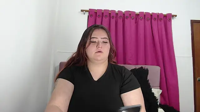 Snapshot of Miiss--Start chatting on November 11, 2025, 1:17 pm Miiss--Start online show from November 11, 2025, 1:17 pm