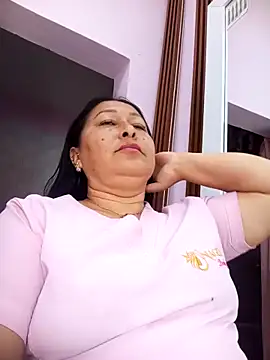 Snapshot of keilaJhonsom1 chatting on November 15, 2025, 6:23 pm keilaJhonsom1 online show from November 15, 2025, 6:23 pm