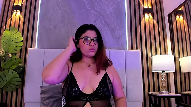 Carlotta de velour online show from February 7, 2026, 3:03 am