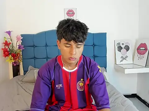 Valentino Lane online show from January 16, 2026, 2:15 am