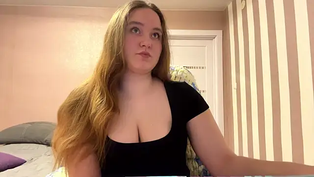 Snapshot of BabyBlissxx chatting on April 21, 2026, 9:32 pm BabyBlissxx online show from April 21, 2026, 9:32 pm