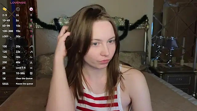 HolyBabyDoll online show from December 15, 2025, 11:38 am