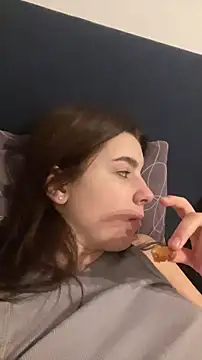 Snapshot of topvibestati chatting on November 22, 2025, 4:06 pm topvibestati online show from November 22, 2025, 4:06 pm