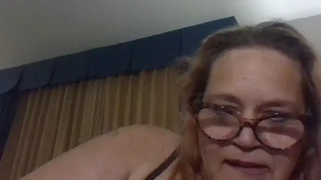 Snapshot of mistressmichelle chatting on November 26, 2025, 8:25 am mistressmichelle online show from November 26, 2025, 8:25 am