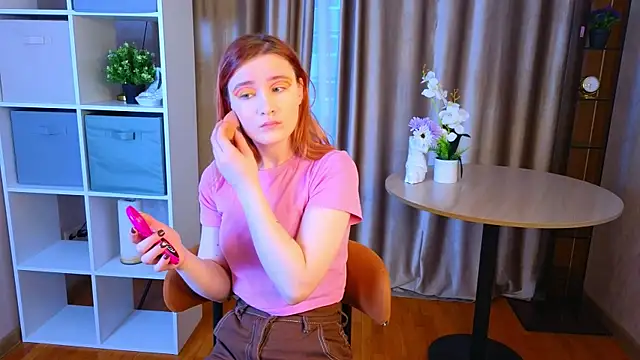 Snapshot of VernonSierras chatting on November 11, 2025, 3:56 am VernonSierras online show from November 11, 2025, 3:56 am