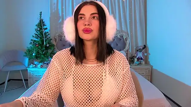 AdrianaTorres online show from December 16, 2025, 7:18 pm