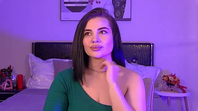 AdrianaTorres online show from November 23, 2025, 7:13 pm