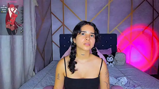  vaiolet owo online show from February 28, 2026, 5:07 am