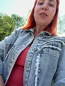 Snapshot of pervimilf chatting on May 12, 2026, 10:10 am pervimilf online show from May 12, 2026, 10:10 am