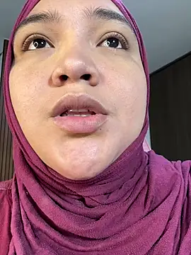 Snapshot of sweetmuslim01 chatting on June 27, 2026, 12:49 am sweetmuslim01 online show from June 27, 2026, 12:49 am