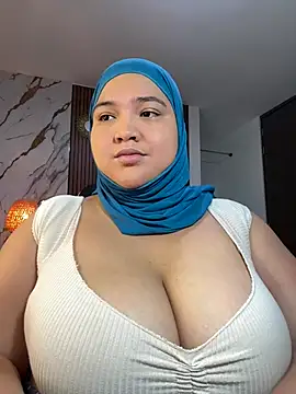 Snapshot of sweetmuslim01 chatting on July 8, 2026, 2:03 am sweetmuslim01 online show from July 8, 2026, 2:03 am