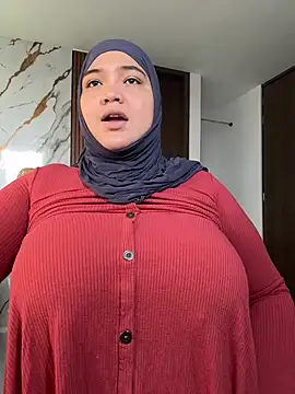 Snapshot of sweetmuslim01 chatting on July 8, 2026, 9:26 pm sweetmuslim01 online show from July 8, 2026, 9:26 pm