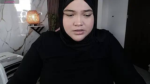 Snapshot of sweetmuslim01 chatting on July 13, 2026, 9:47 pm sweetmuslim01 online show from July 13, 2026, 9:47 pm