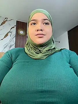 Snapshot of sweetmuslim01 chatting on July 3, 2026, 8:15 pm sweetmuslim01 online show from July 3, 2026, 8:15 pm