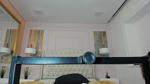 Snapshot of RosaliaMontero chatting on November 10, 2025, 6:07 am RosaliaMontero online show from November 10, 2025, 6:07 am