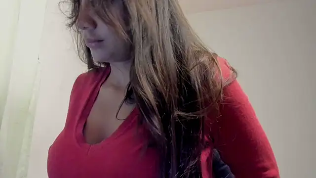 LilyGarcia online show from May 16, 2026, 1:48 am