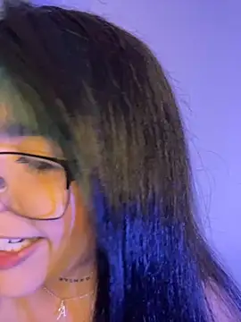 Snapshot of VIOLET_EF chatting on November 15, 2025, 4:55 pm VIOLET EF online show from November 15, 2025, 4:55 pm