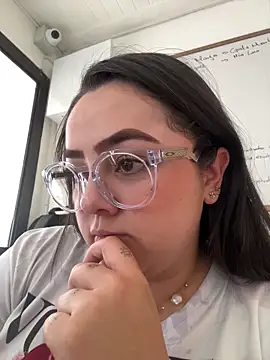 cleo wale  online show from November 8, 2025, 4:32 pm