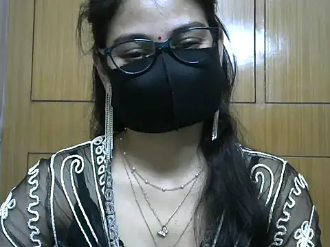 Snapshot of Fairy_Pie chatting on May 12, 2026, 6:25 pm Fairy Pie online show from May 12, 2026, 6:25 pm