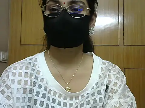 Snapshot of Fairy_Pie chatting on May 24, 2026, 6:19 pm Fairy Pie online show from May 24, 2026, 6:19 pm
