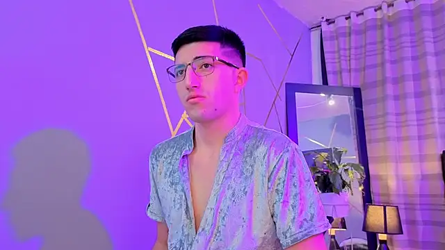 Un Sluttyy online show from November 17, 2025, 11:25 am