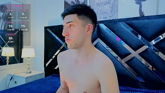 Snapshot of Un_Sluttyy chatting on May 8, 2026, 3:10 am Un Sluttyy online show from May 8, 2026, 3:10 am