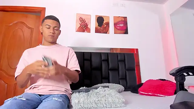 Snapshot of King_Ares1 chatting on November 8, 2025, 1:03 pm King Ares1 online show from November 8, 2025, 1:03 pm