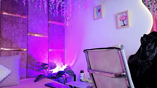 Snapshot of AuroraLanee_ chatting on November 28, 2025, 7:14 pm AuroraLanee online show from November 28, 2025, 7:14 pm